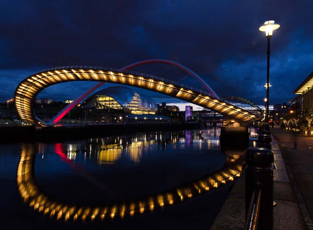 Gateshead Millennium Bridge © Fiona Haughton