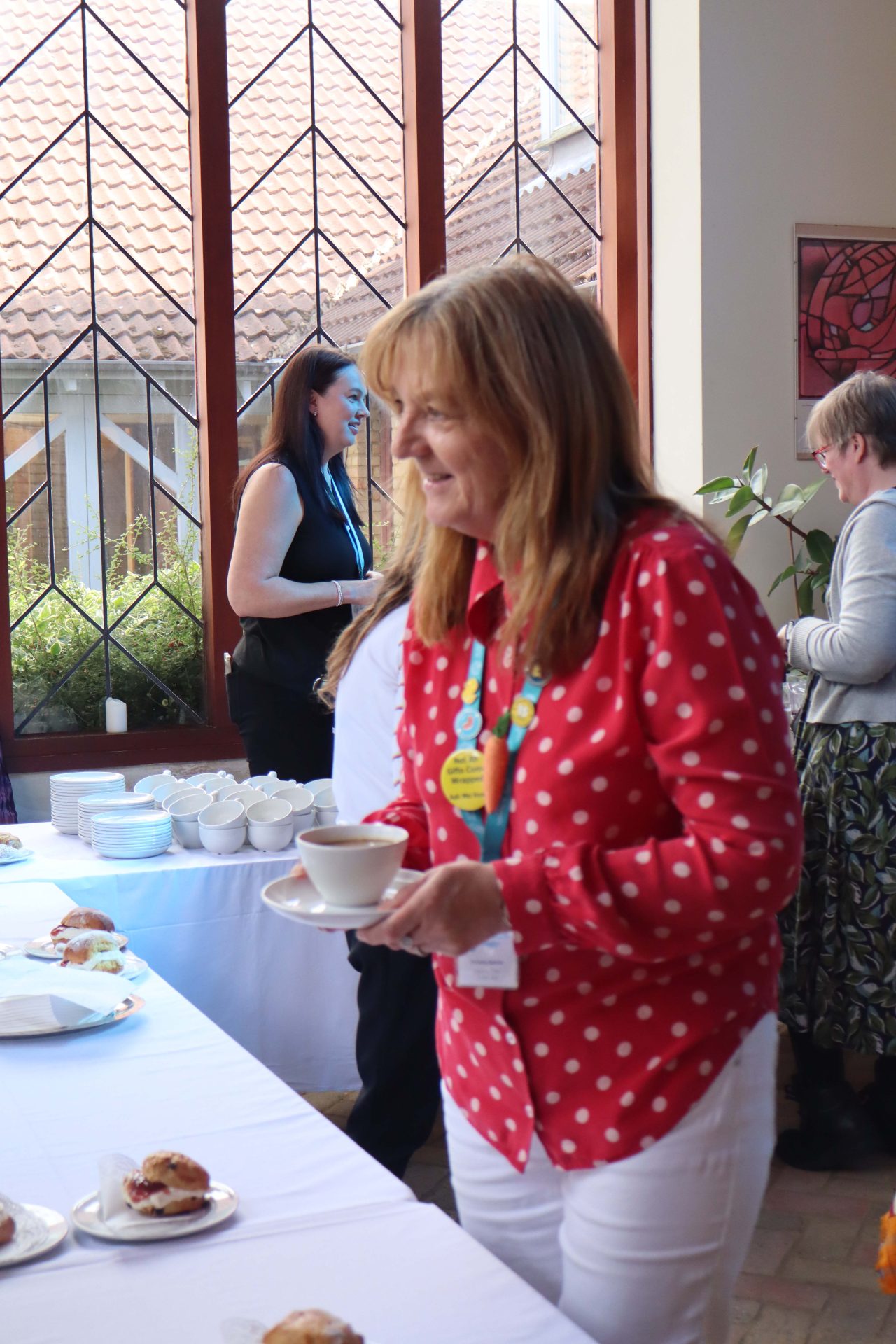 People having scones in the LSA (47)